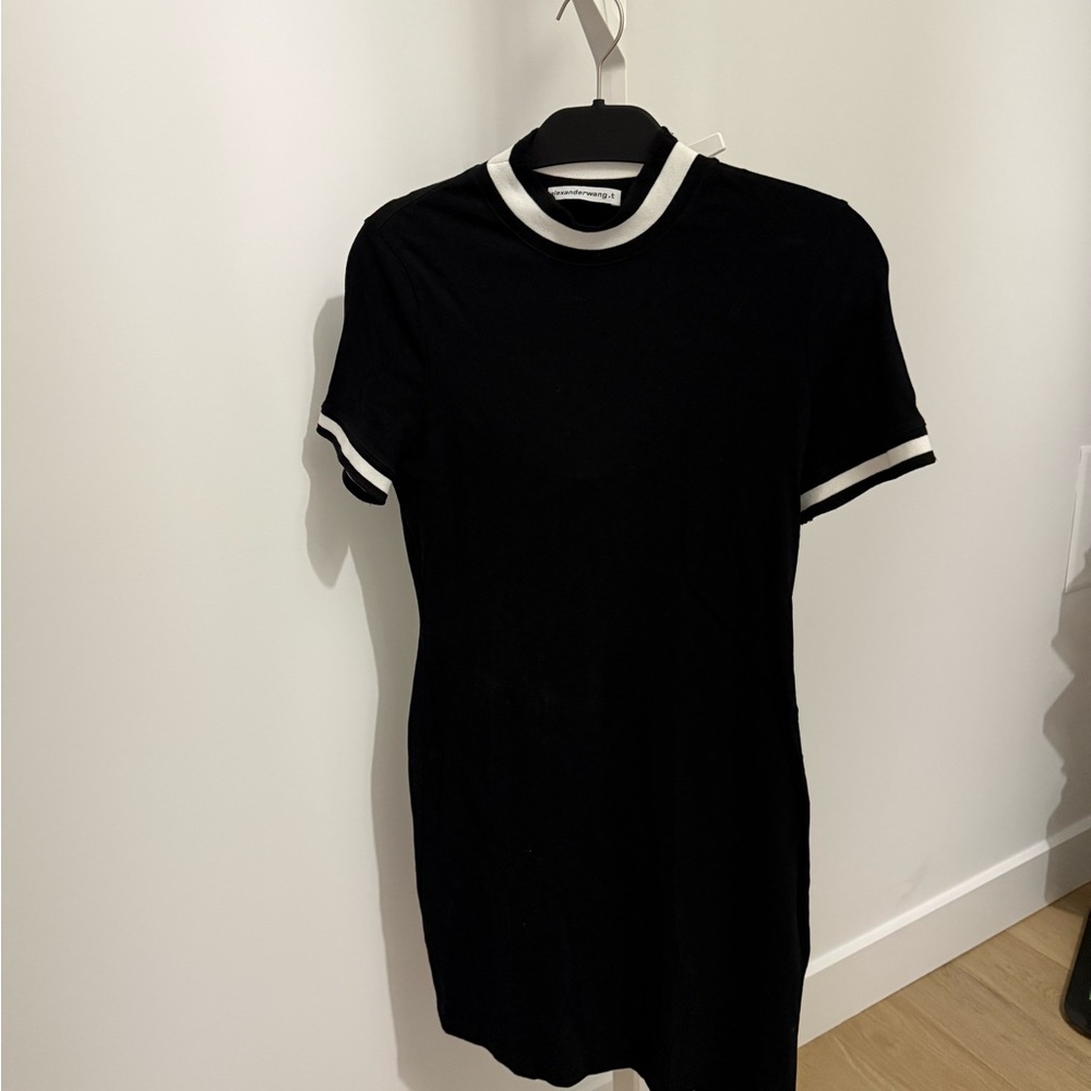 Alexander Wang Black Short Sleeve T-Shirt Dress with White Trim